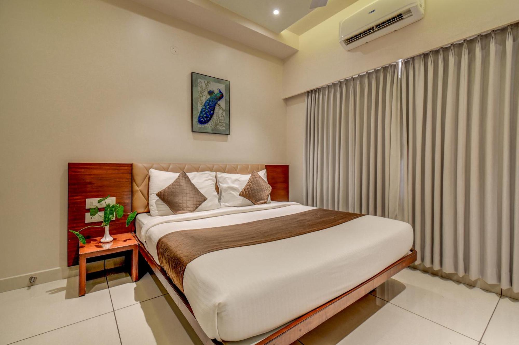 Hotel J N Stay Mysore - 12 Minutes To Mysore Palace Exterior foto